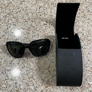 Prada POLARIZED sunglasses black 58mm Butterfly